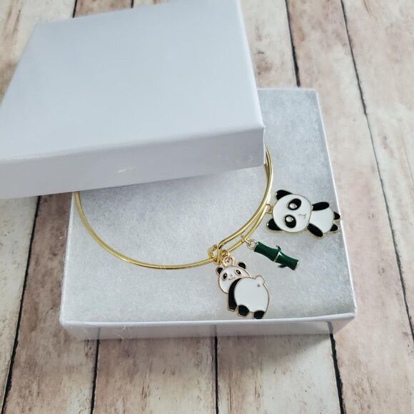 Gold Panda Charm Bracelet, Wildlife Jewelry - Picture 4 of 10